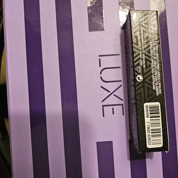 Mac X Marval Comics Black Panther "Feelin' It" Lip Glass NIB RARE - Picture 6 of 6